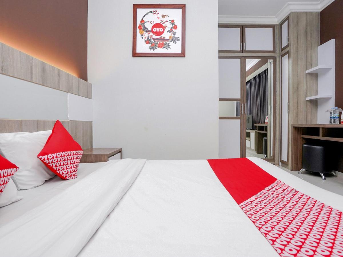 OYO 747 Cipunegara Residence Surabaya Bagian luar foto