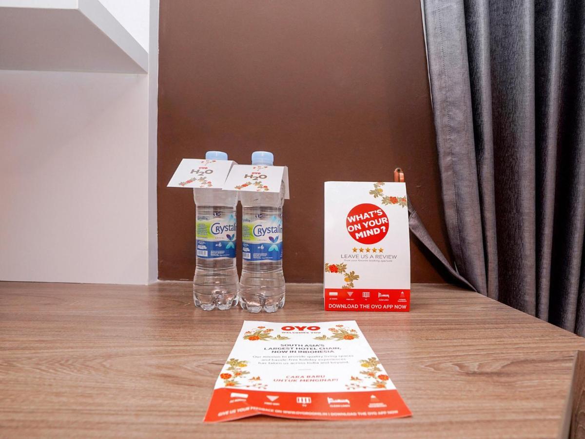 OYO 747 Cipunegara Residence Surabaya Bagian luar foto